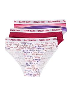 Calvin Klein Girl`s 3 pack assorted briefs Fuchsia   