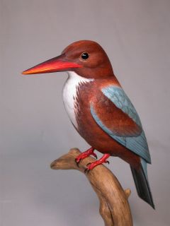 11 1 2White Throated Kingfisher Bird Carving Birdhug