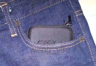 mesh pouch / Compatible with audio player and other electronic devices