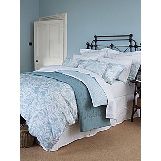 Christy Darwin Leaf bed linen   