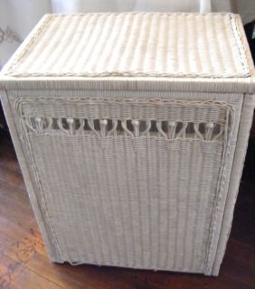 Vintage White Wicker Laundry Clothes Hamper