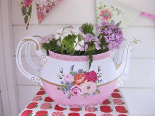 Vintage Floral Utterly Scrumptious Teapot Vase ♥