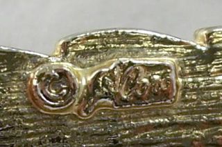 Vintage Figural Brooch Pin Coro Pegasus Goldtone Leaf Jewelry Large 3