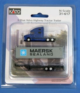 Kato N Scale Bluetractor w 40 Maersk Sealand Container