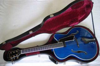 2006 Eastman Uptown AR810CE 17 Archtop Guitar, 22 s [Electric