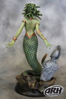 Statue Medusa Snake Tail Top Queue de Serpent ARH Studios En Stock