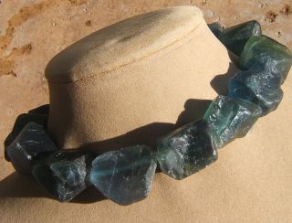 Facts    FLUORITE IS THE MOST COLORFUL MINERAL IN THE WORLD