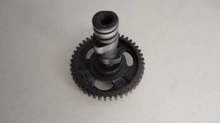 You are bidding on one good used push rod cam shaft gear for Honda