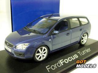 Ford Focus Turnier Estate 1 43 Minichamps Blue