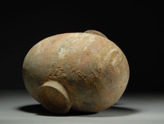 very rare and well preserved Ancient Chinese Han dynasty cocoon jar