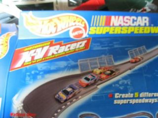 Daytona 500 Mattel Hot Wheels Motorized Super Speedway Race Track Set