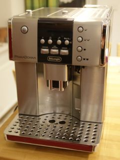 Delonghi Prima Donna ESAM6600   Edelstahlgehäuse   Kaffeevollautomat