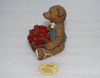 Gilde Teddy Bär   sitzender Bär mit Rosenstrauß   Höhe 7,5 cm