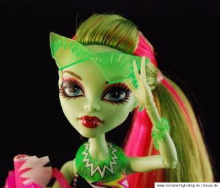 Monster High Swim Dolls Draculaura Venus & Lagoona Neuheit 2013