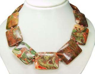 Außergewöhnlich schöne Halskette aus Imperial Opal in großer
