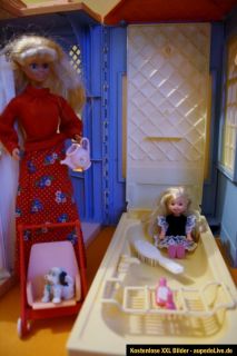 Barbie Villa Barbie Haus Schloß inkl. 2 Puppen+Hund+Zubehör *gut