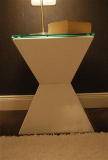 Beistelltisch Nachttisch Couchtisch Pyramid Edge hochglanz weiß