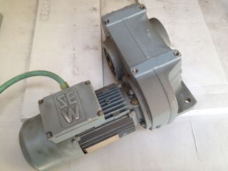 SEW Getriebemotor FV67B DT80N4BMGITH Flachgetriebe 0,75 kW 290/500V