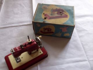 CASIGE Kindernähmaschine im original Karton