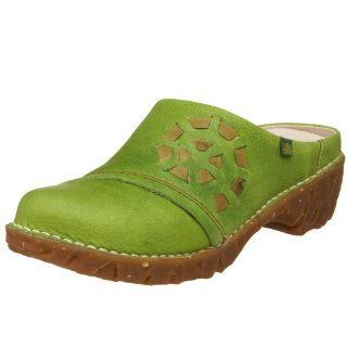 Womens N105 Iggdrasil Swirl Clog,Green,36 EU (US Womens 6 M) Shoes