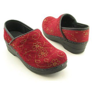  New Sanita Professional Red Brocade Ladies 37 7 $135 Shoes