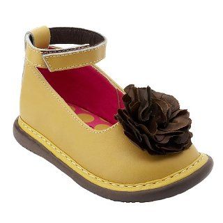 Squeak Toddler Girls Tan Anklestrap Peony Shoes 9: Wee Squeak: Shoes