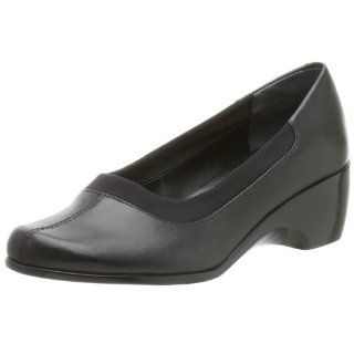 Easy Spirit Womens Oldmaster Pump,Black,7.5 M Shoes