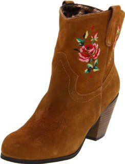 Betsey Johnson Womens Yodell Boot: Shoes