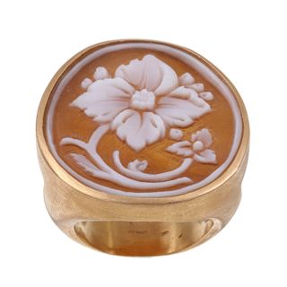 18k Gold Hand carved Shell Cameo Flower Ring