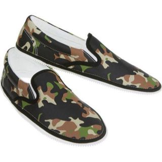 Canvas Mens Shoes: Buy Sneakers, Slip ons, & Sandals